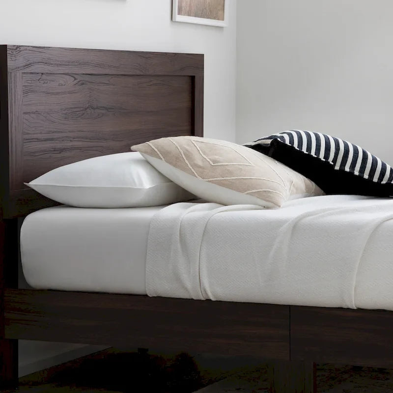 Letto a piattaforma classico in legno